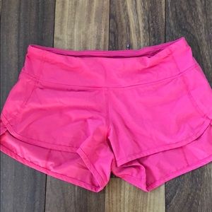 EUC Lululemon speedy short. Size 4